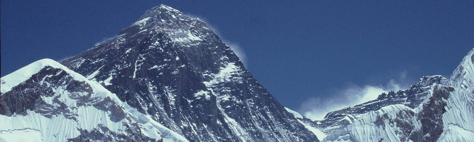 how-much-does-it-cost-to-climb-mount-everest-2.jpg